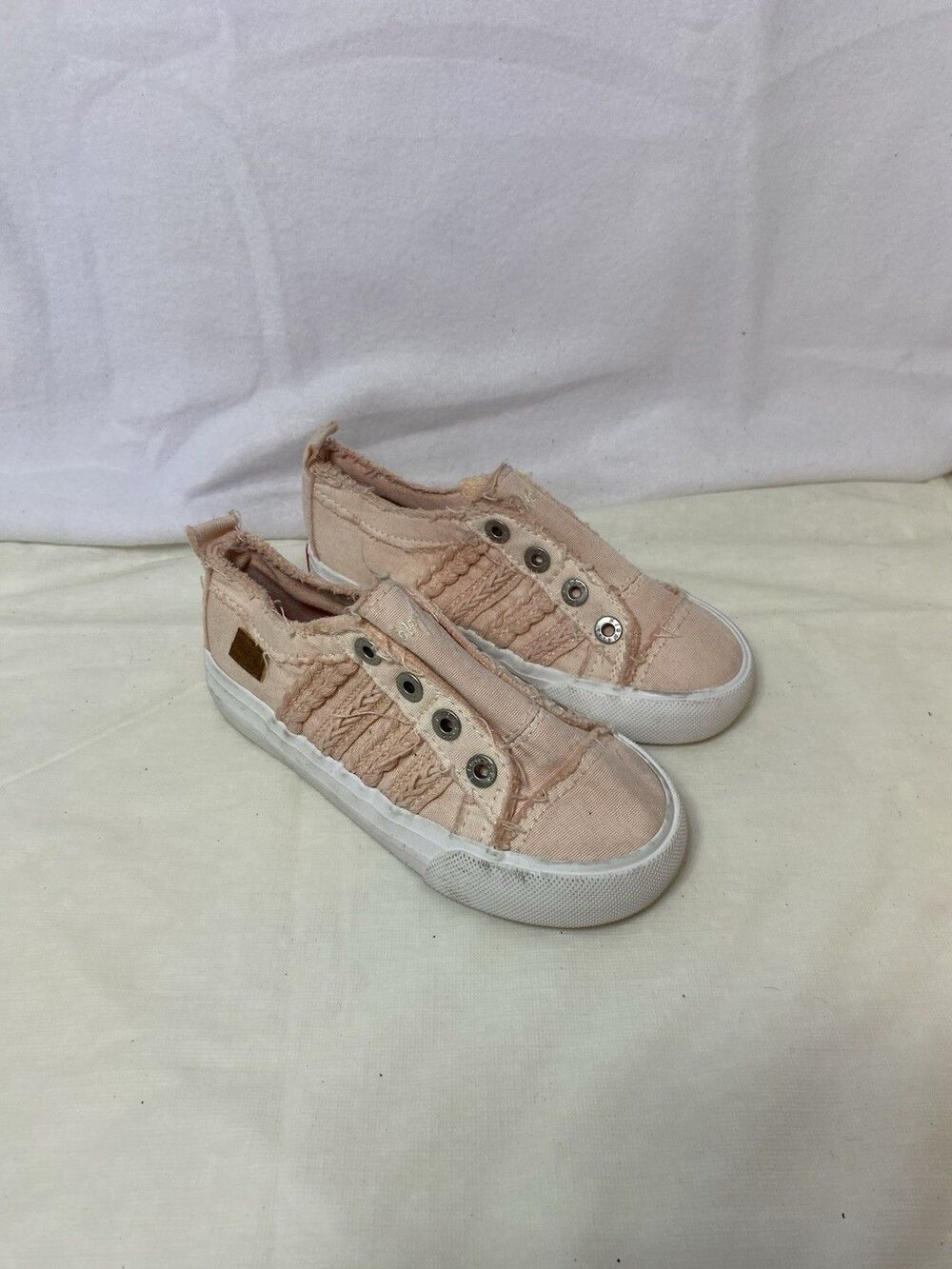 Blowfish Malibu Kids Shoes Pink Denim Walking Shoes No Lace Up Sneakers US Sz 10